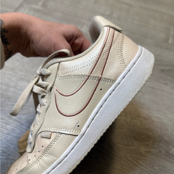 •NIKE• COURT VISION SNEAKERS - Picture 3 of 10